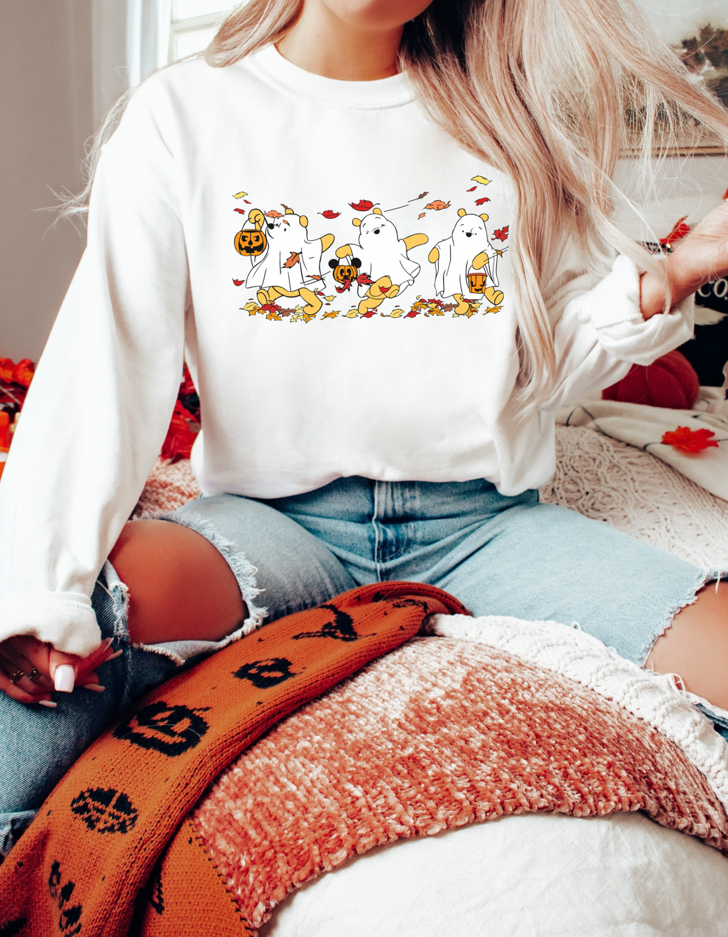Vintage Halloween Pooh crewneck sweater