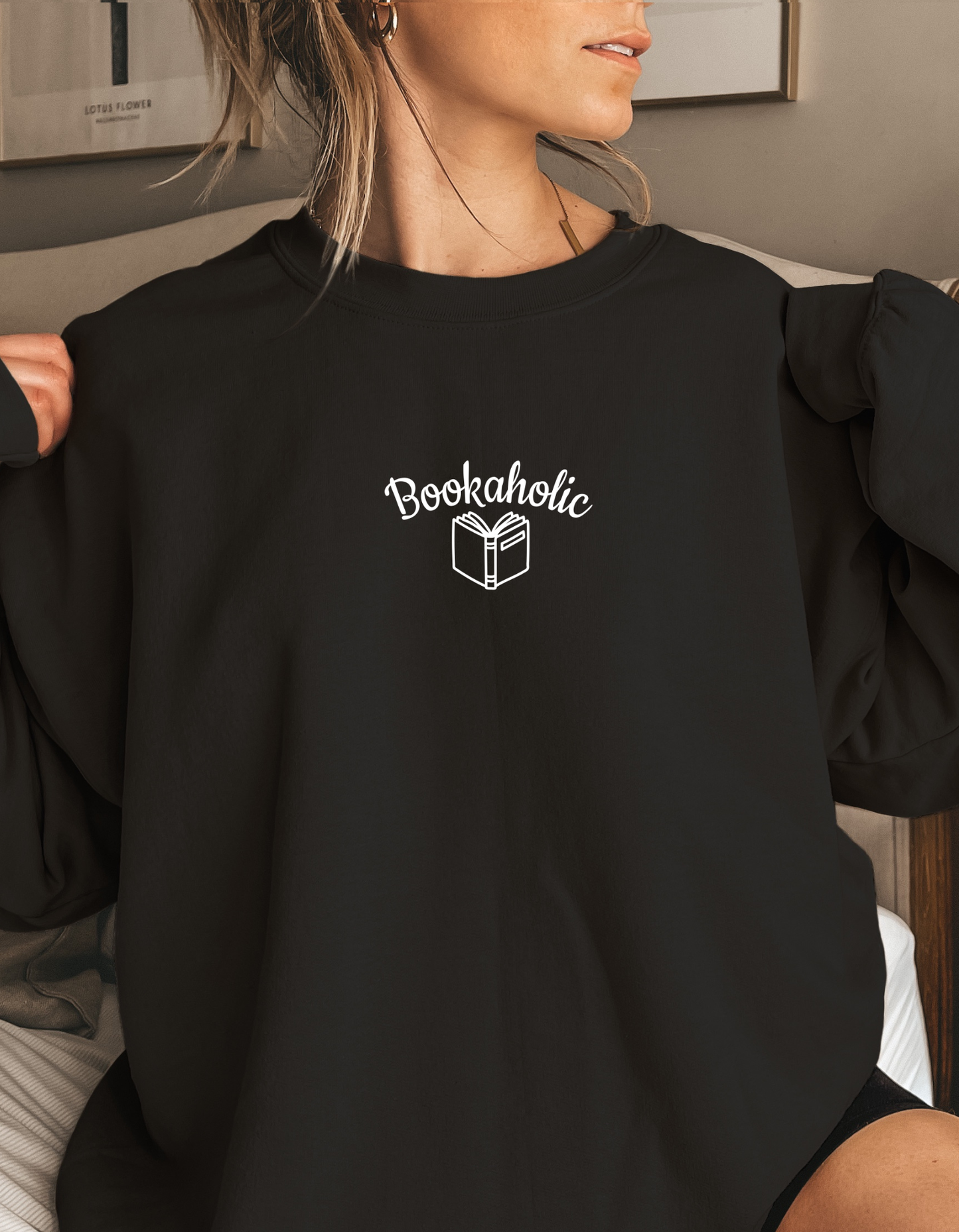 Bookaholic Crewneck sweater