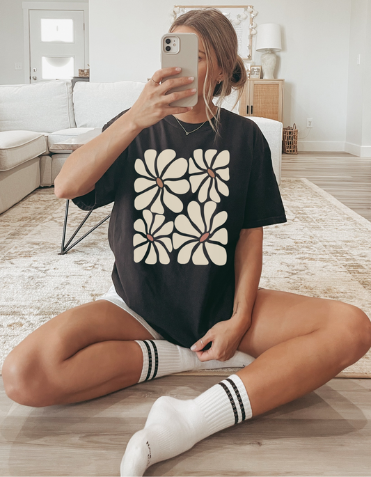 Daisy collage tee