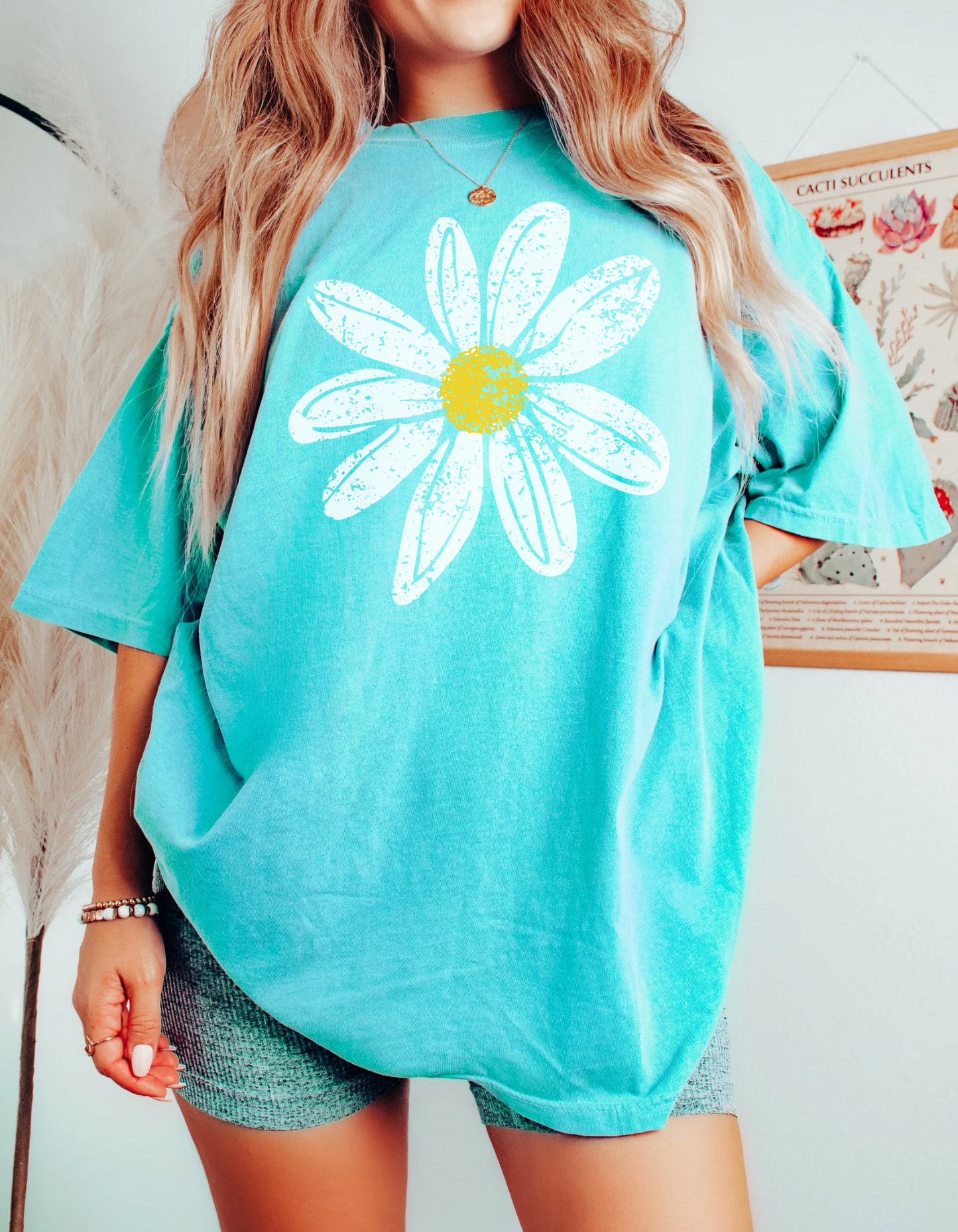 Daisy Tee