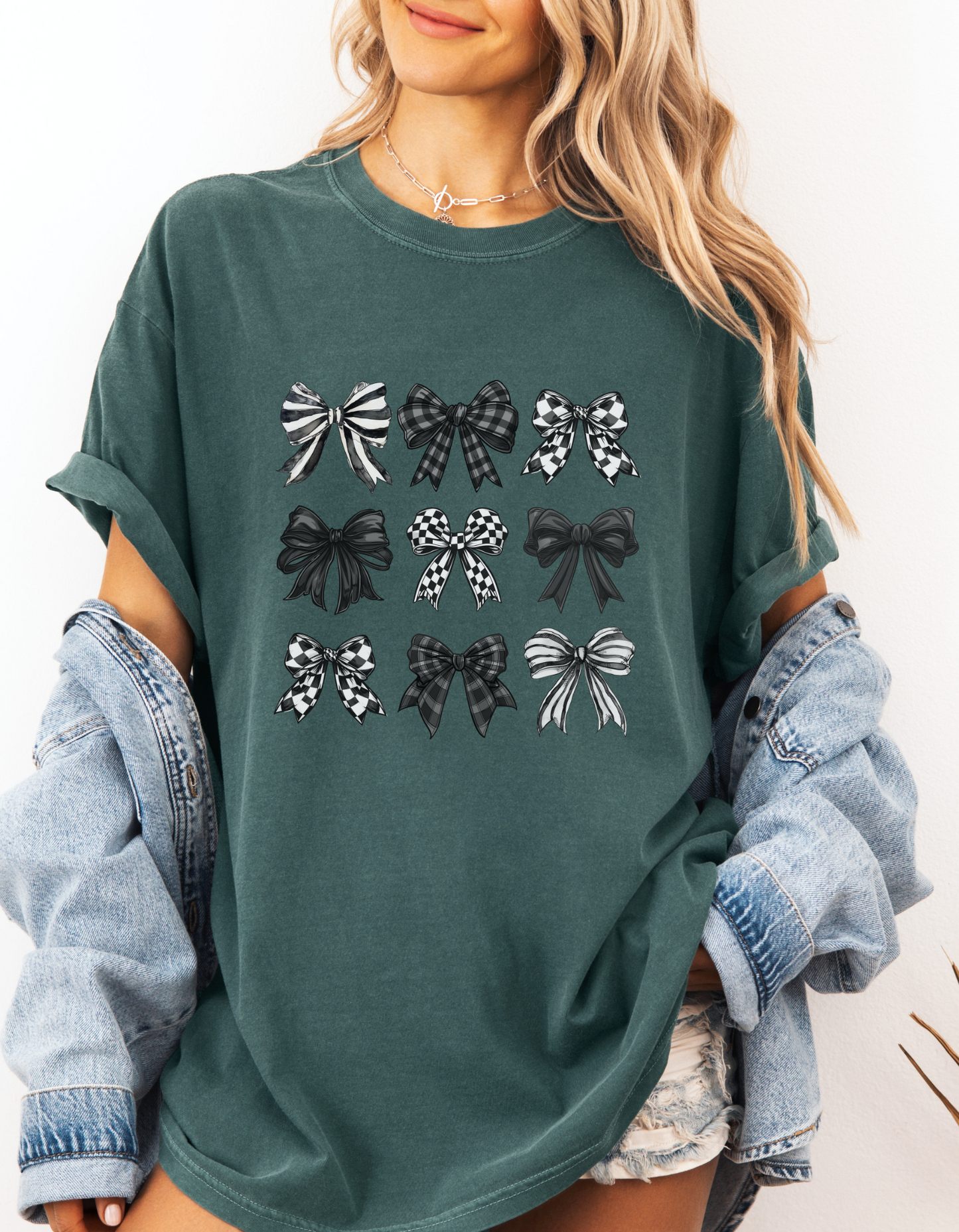 Black coquettes Graphic Tshirt