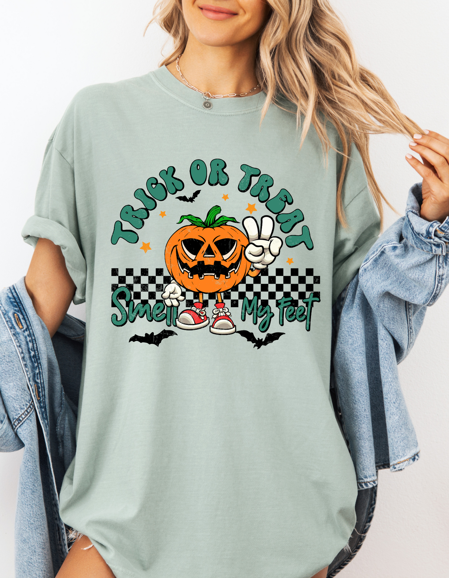 Vintage retro Trick or treat tshirt