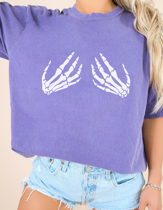 Skellie hands graphic tshirt