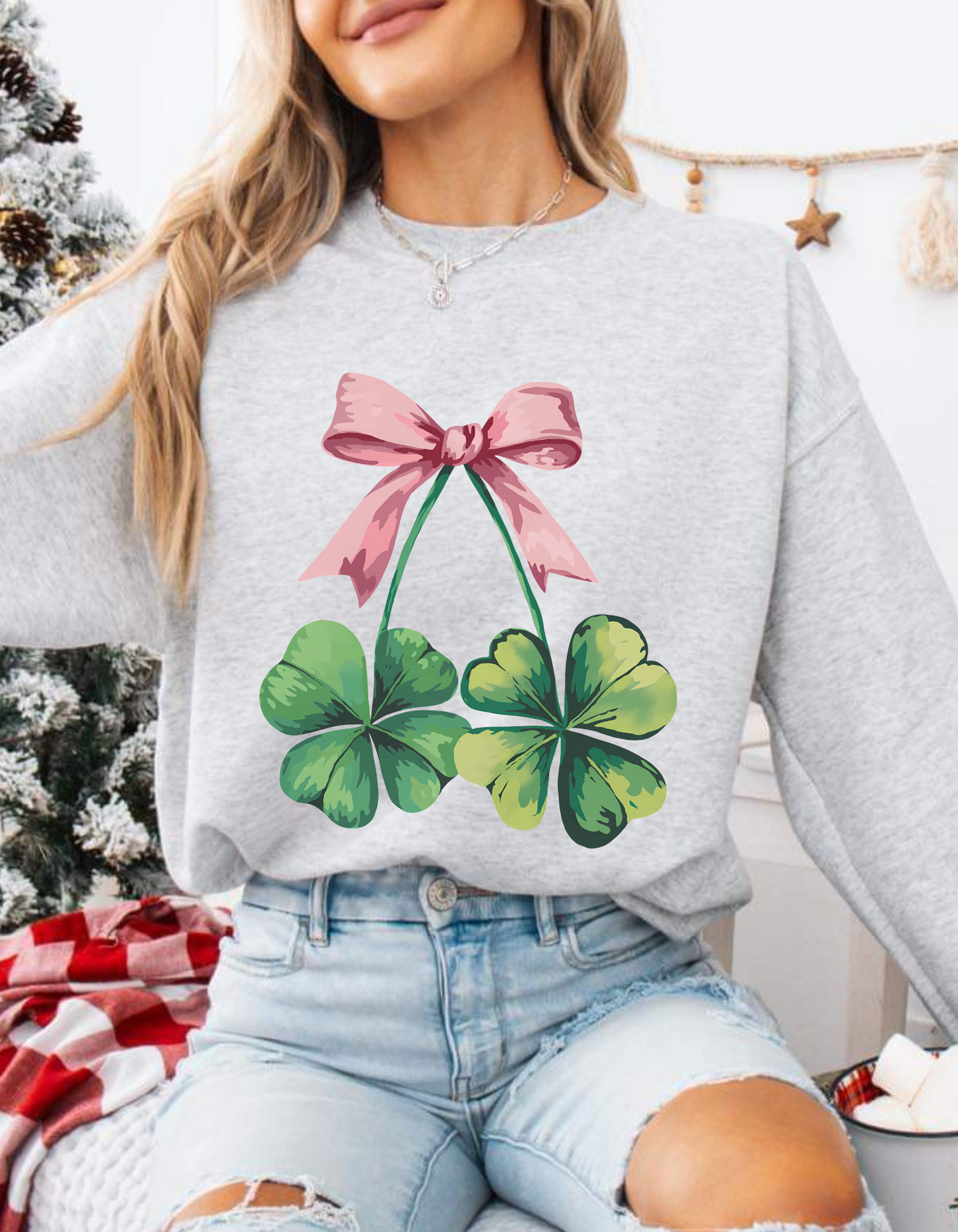 Clover Coquette Crewneck sweater