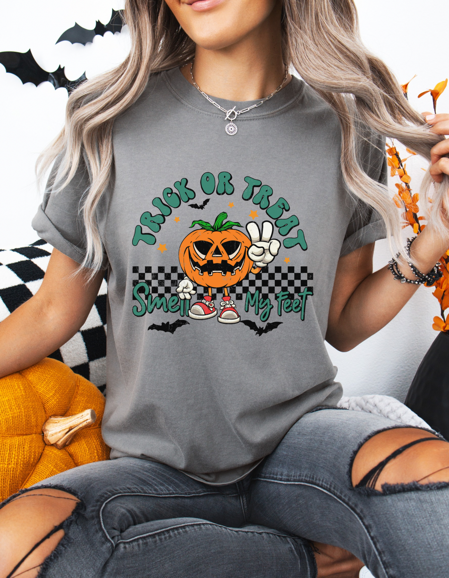 Vintage retro Trick or treat tshirt
