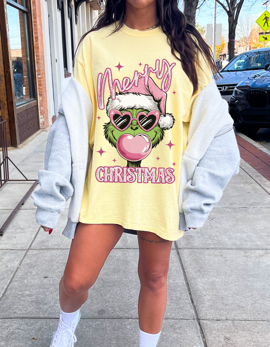 Merry Christmas pink Griinch graphic Tee