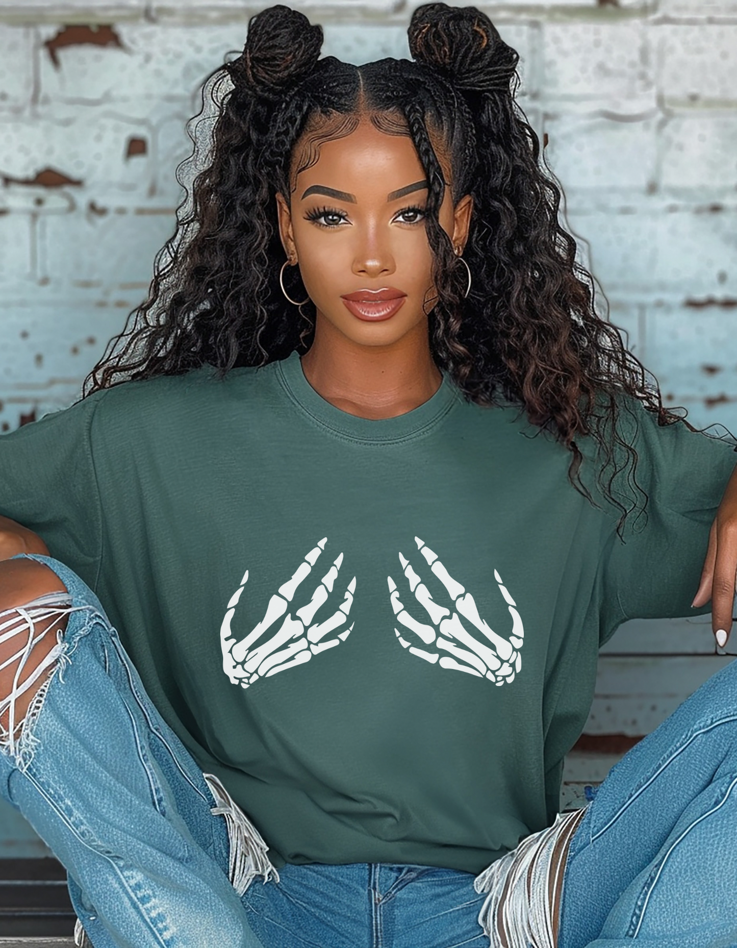 Skellie hands graphic tshirt