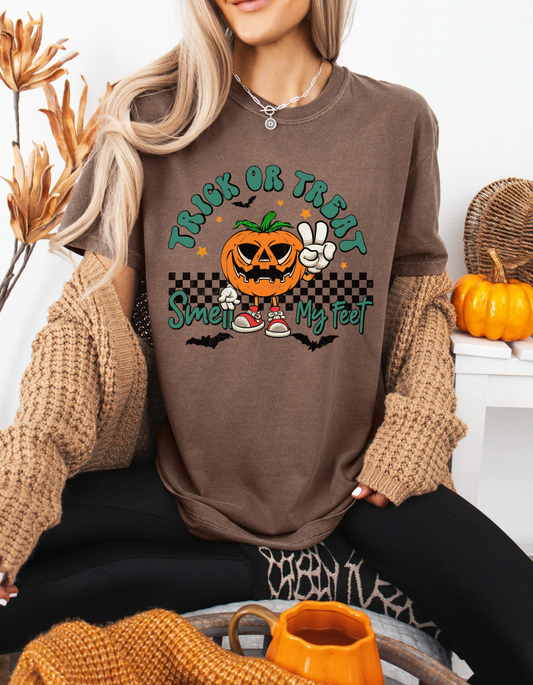 Vintage retro Trick or treat tshirt