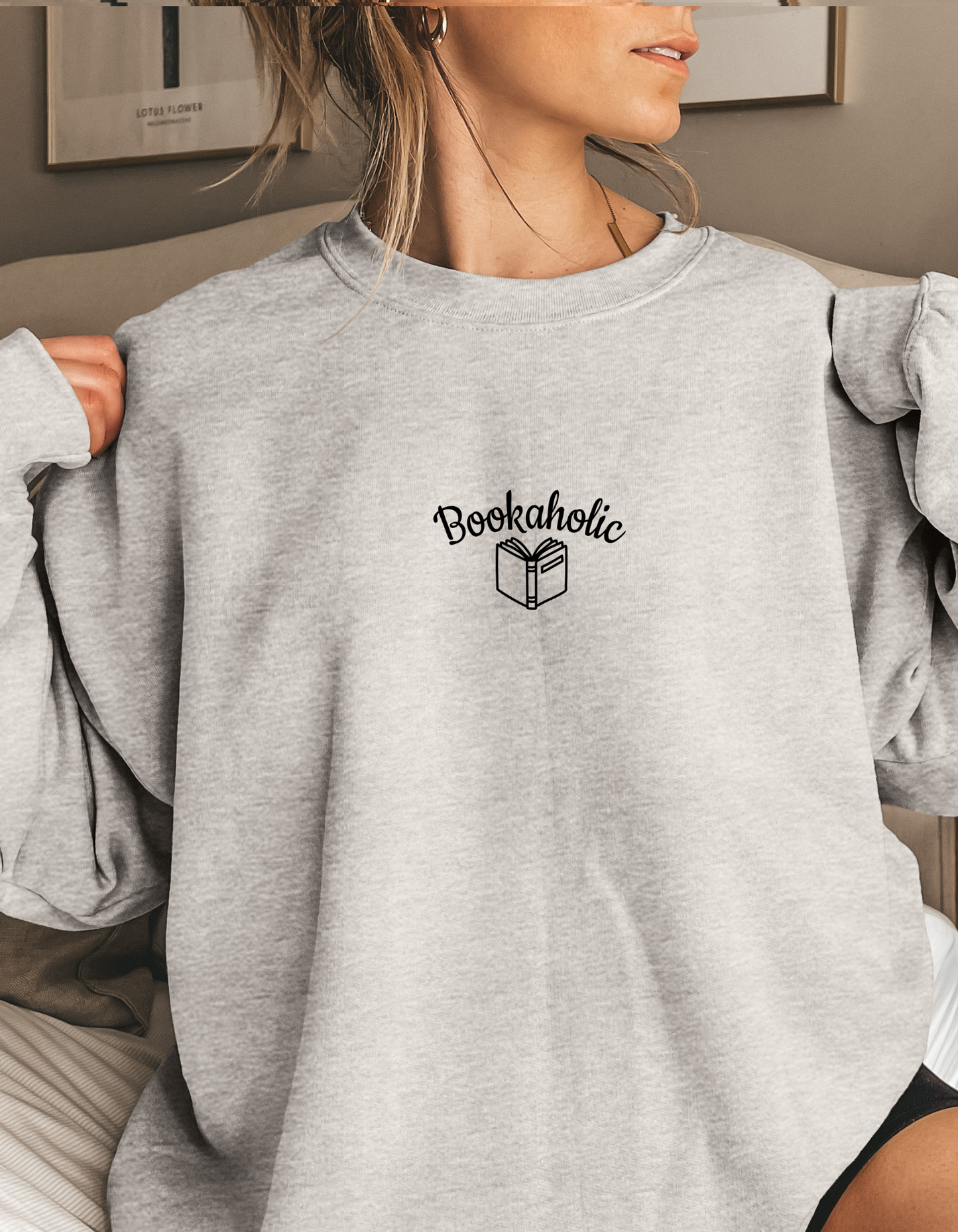 Bookaholic Crewneck sweater