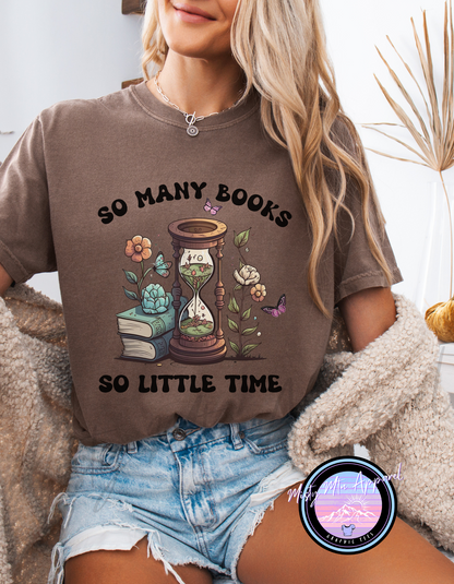 So many books Graphic Tee