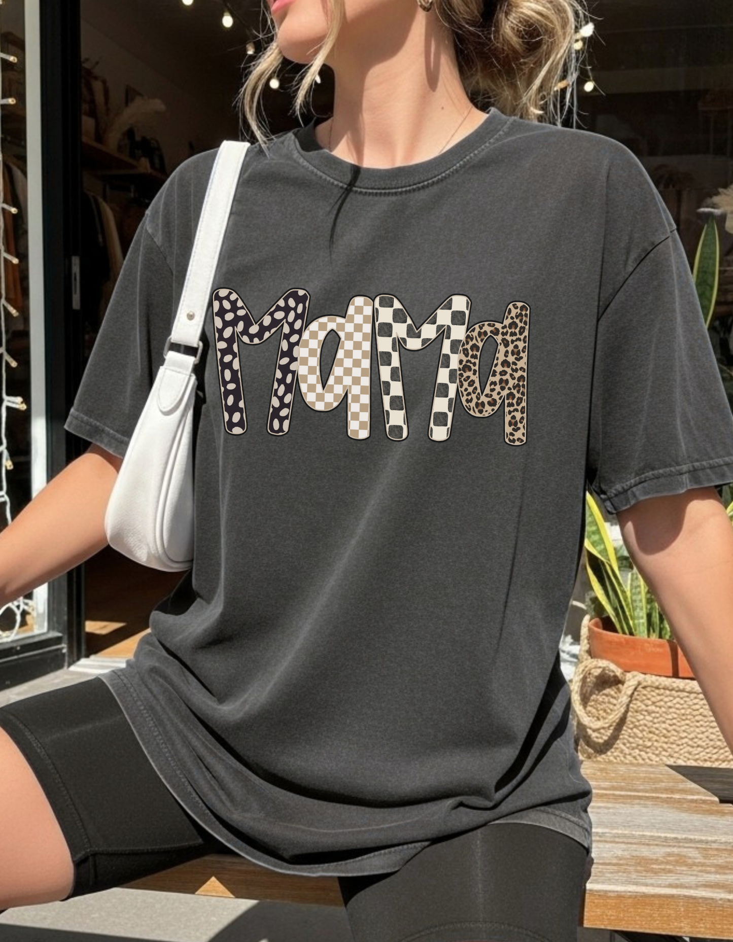 Mama leopard Graphic Tee