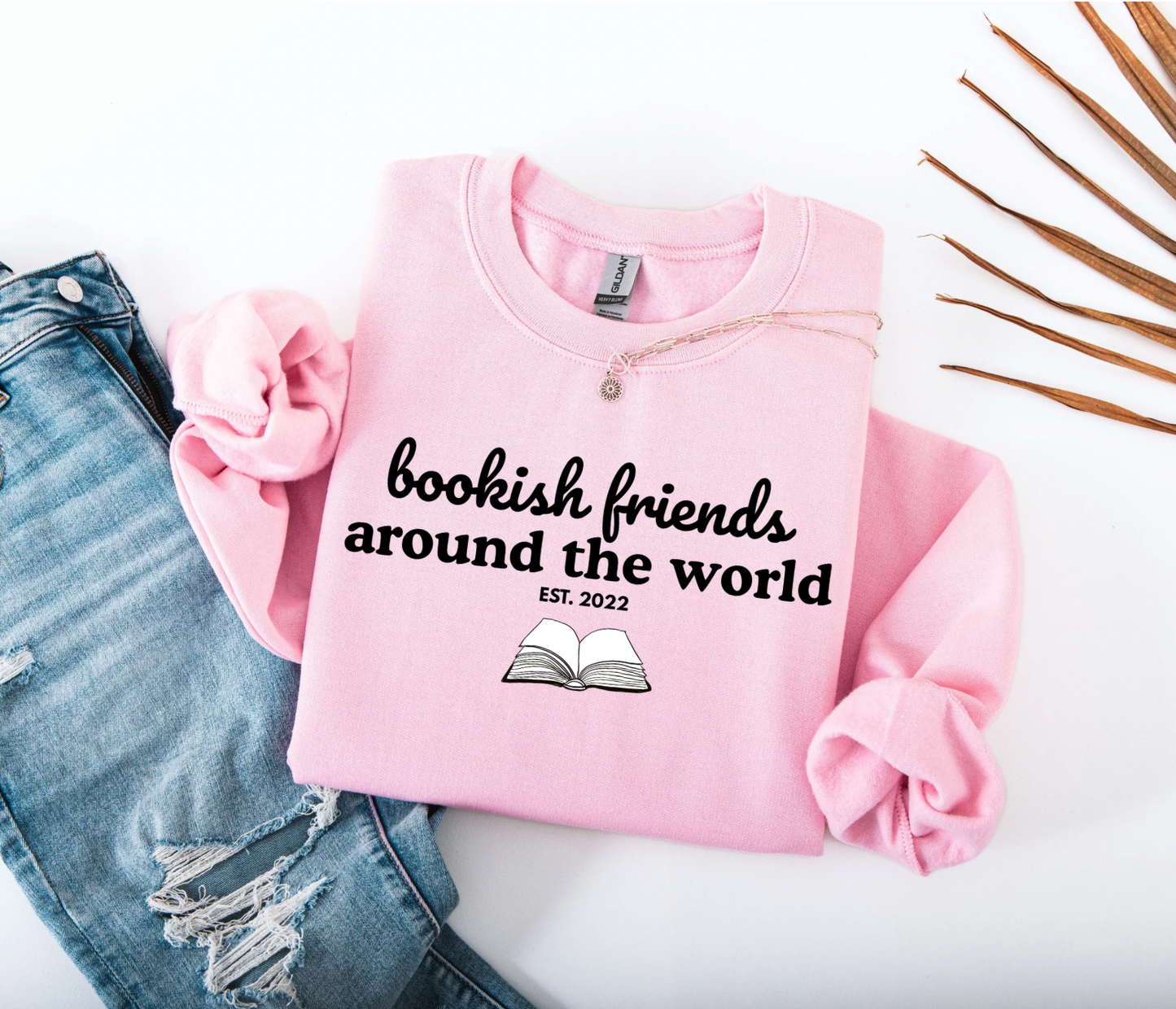 (Pre-order) Bookish Friends Crewneck Sweater