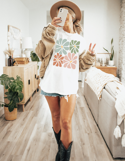 Daisy collage tee