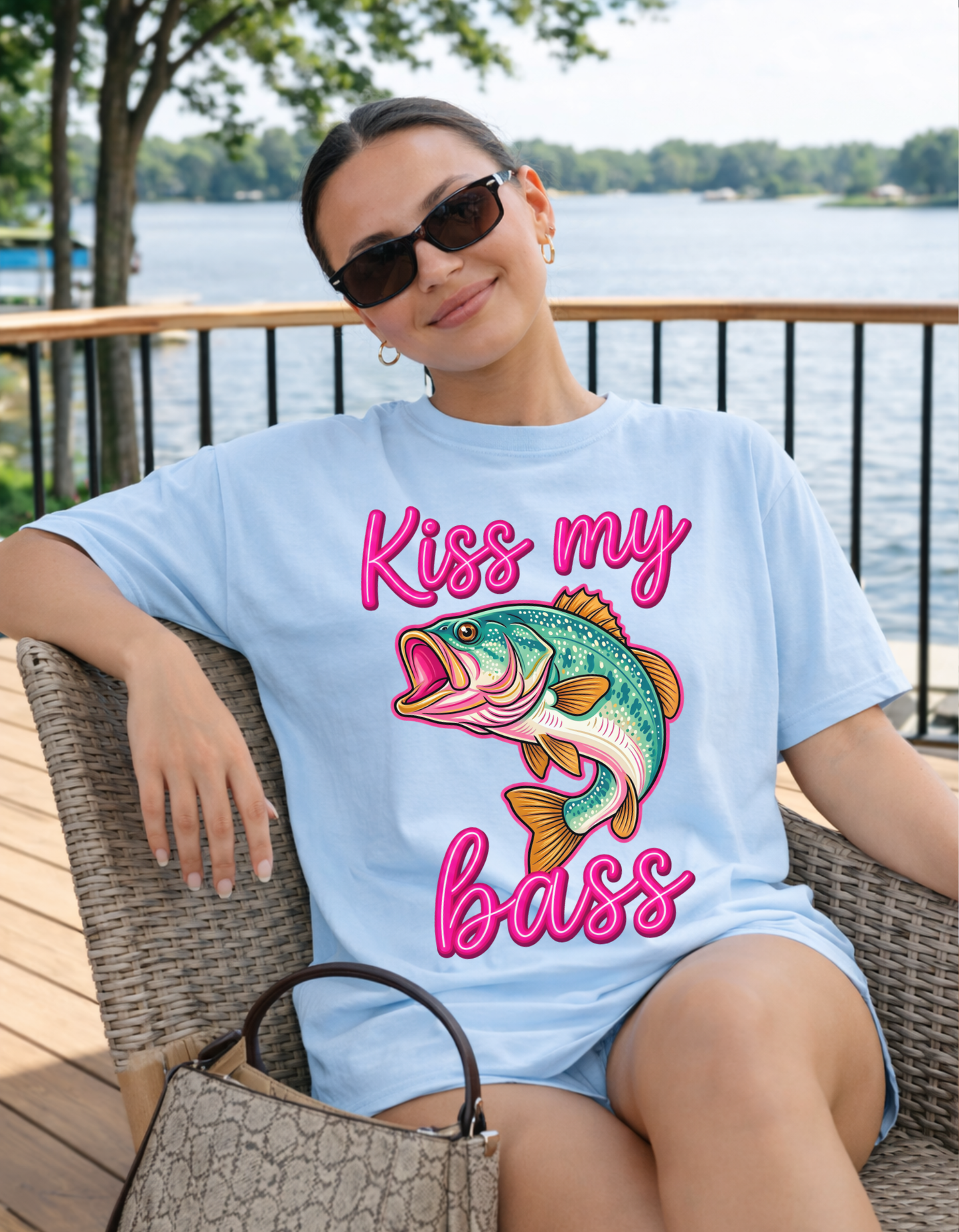 Kiss my Bass Graphic Tee