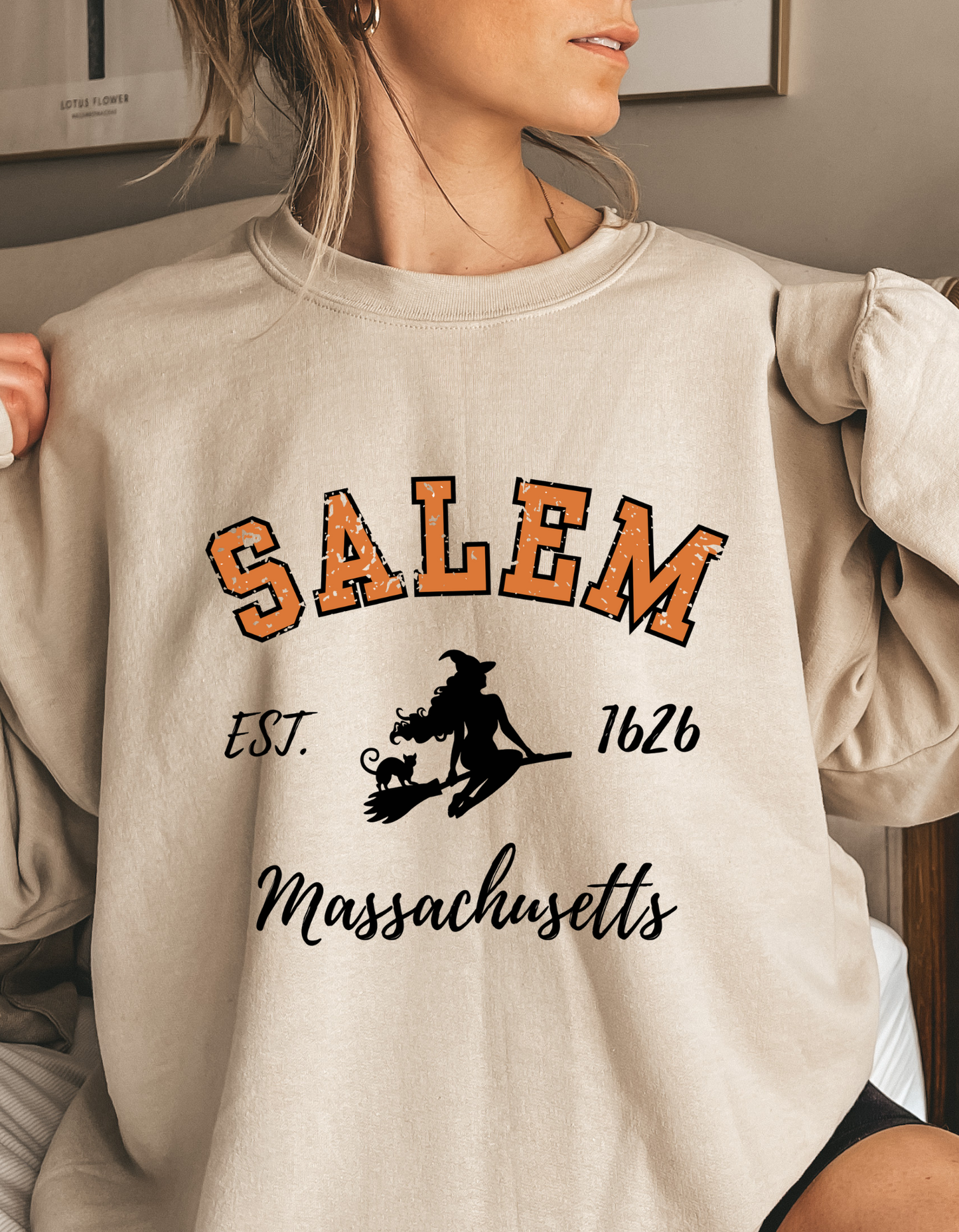 Salem Crewneck sweater