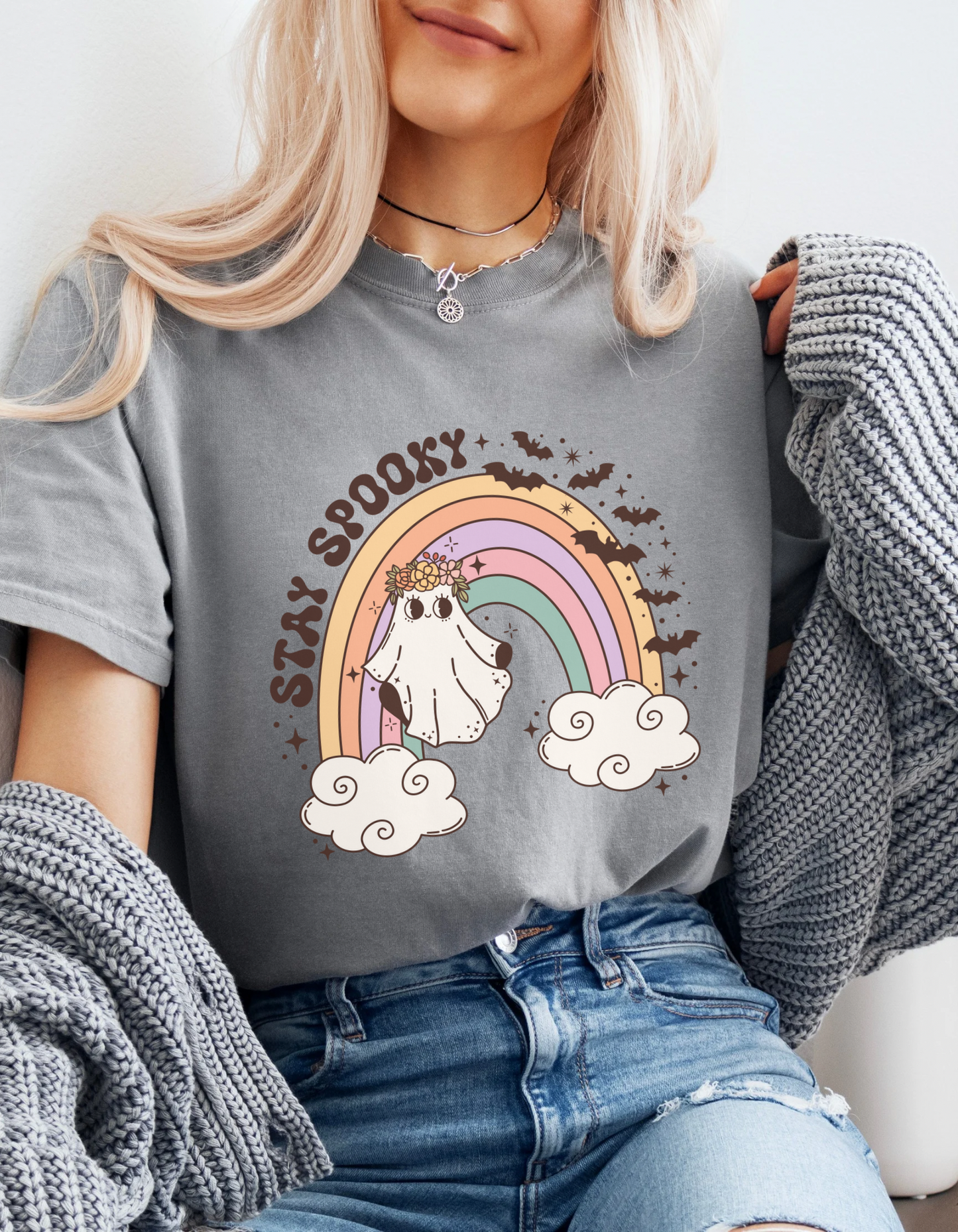 Retro stay spooky tee