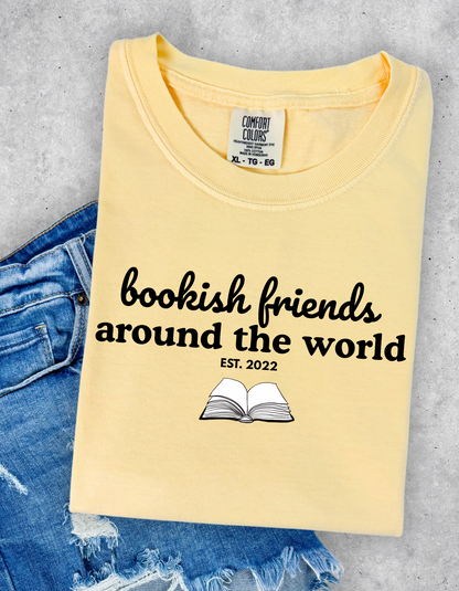 (Pre-order) Bookish Friends Graphic Tee