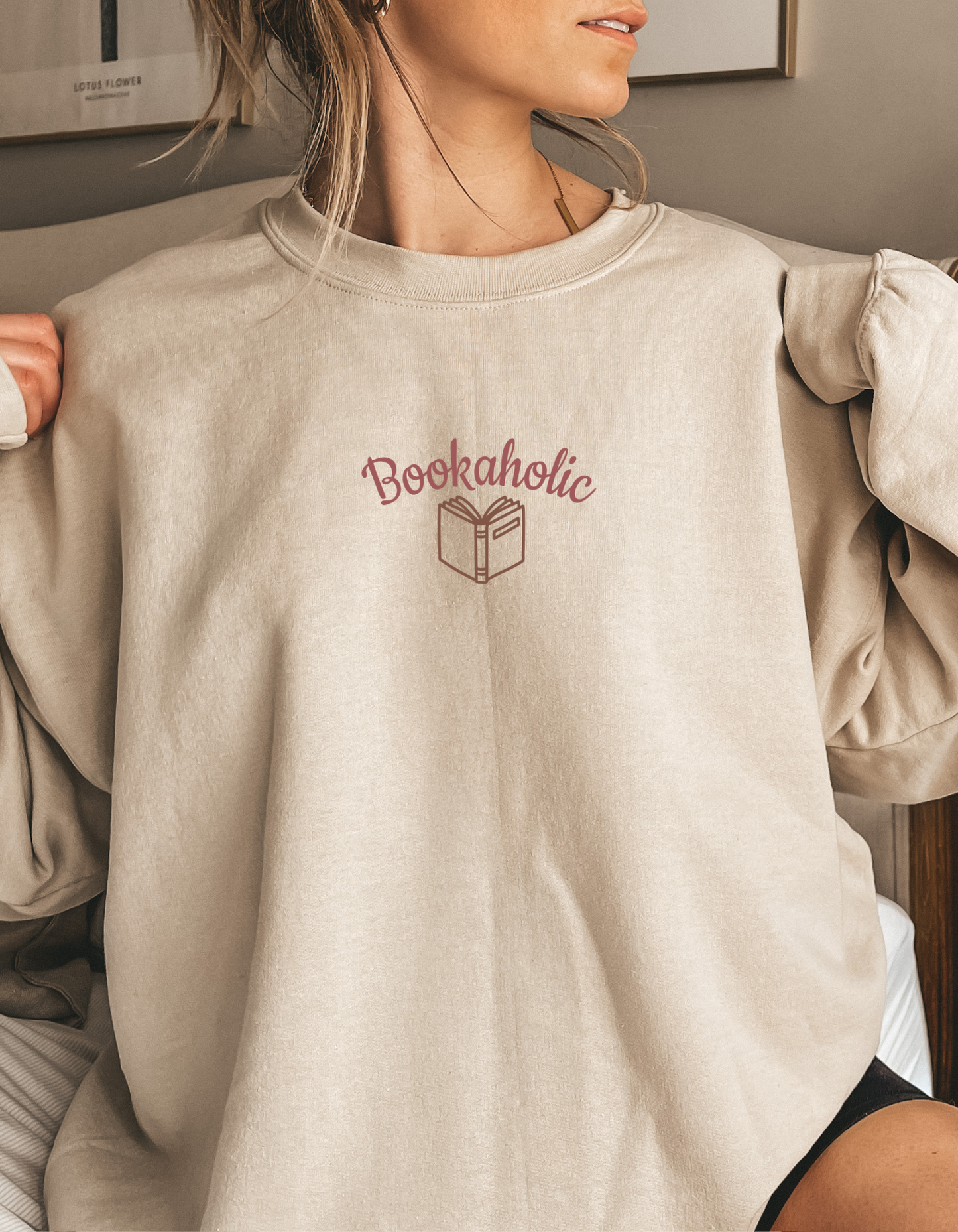 Bookaholic Crewneck sweater