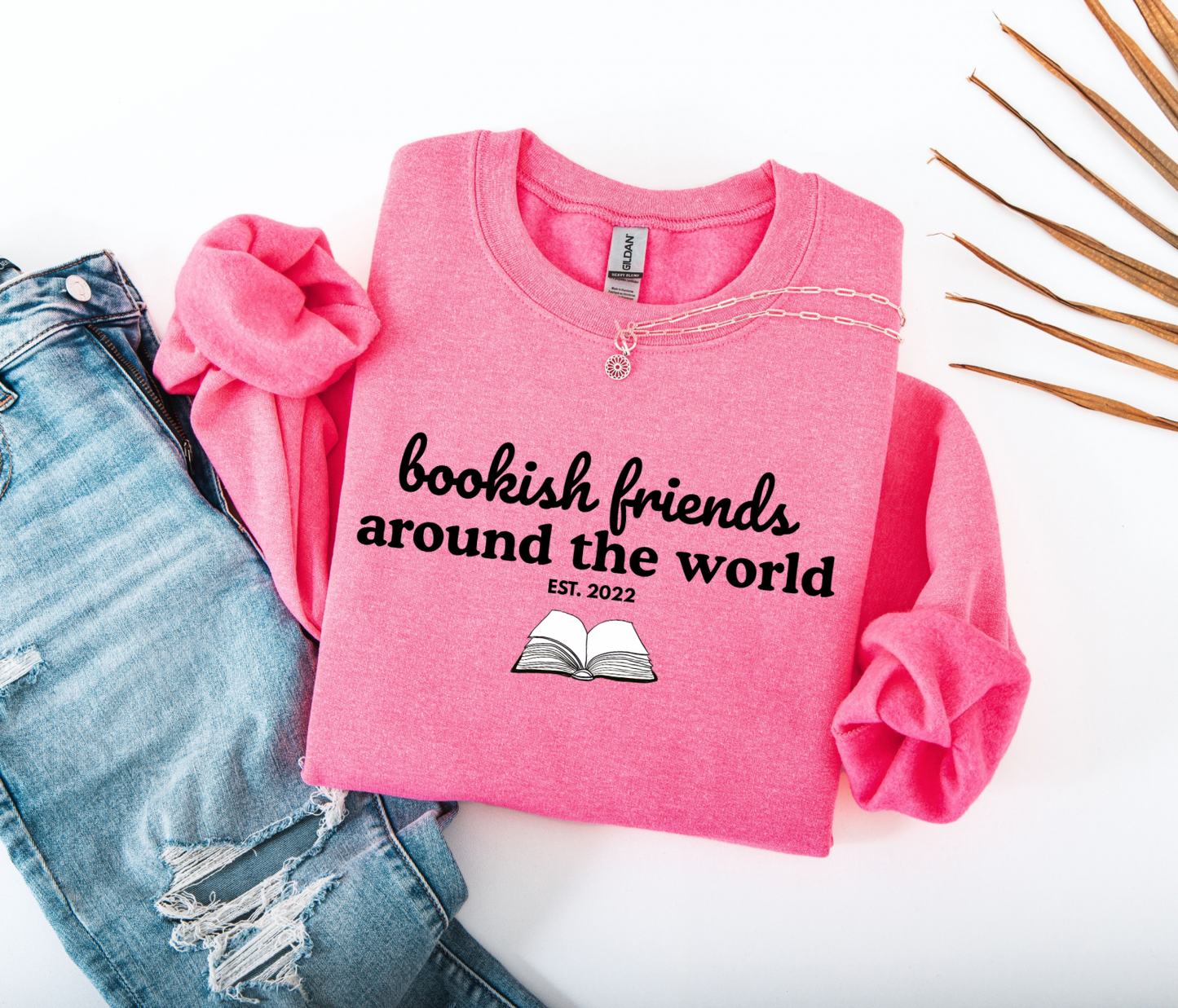 (Pre-order) Bookish Friends Crewneck Sweater