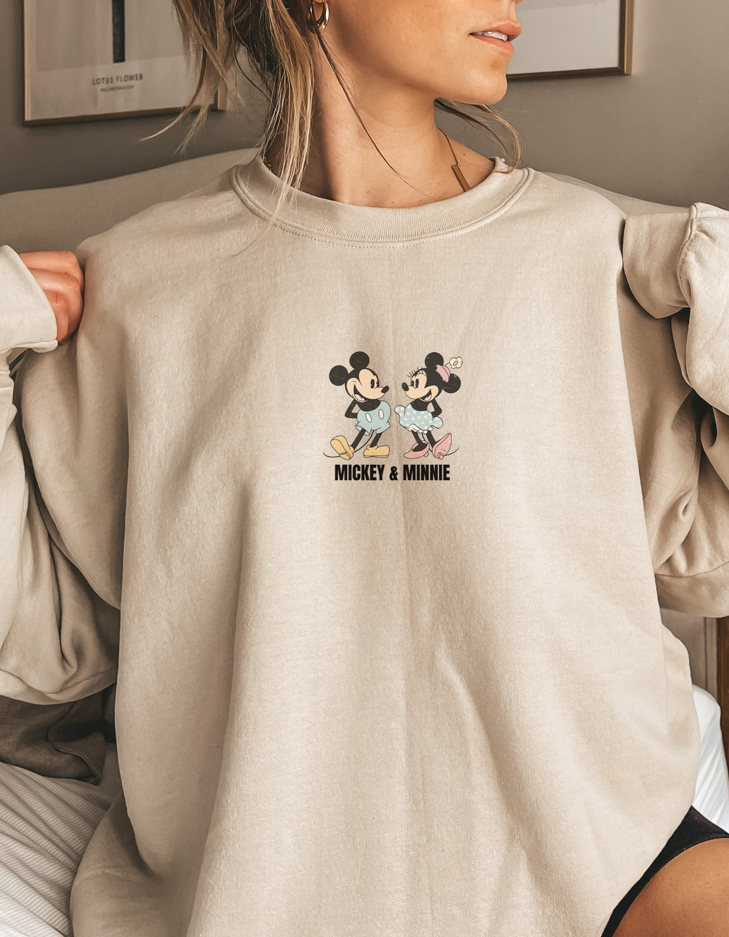 Mickey & Minnie Crewneck sweaters