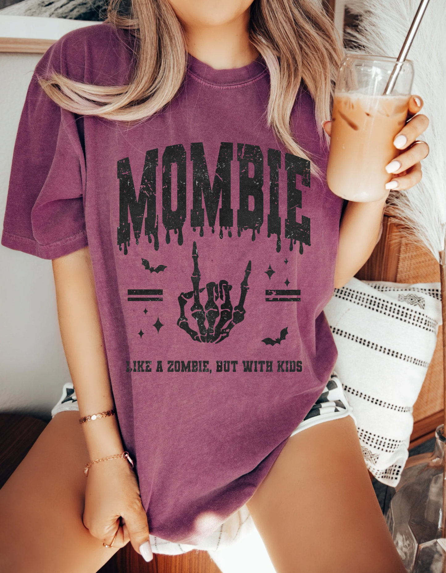 Mombie tee