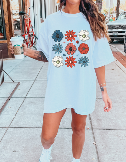 Red white and blue flowers Graphic Tee